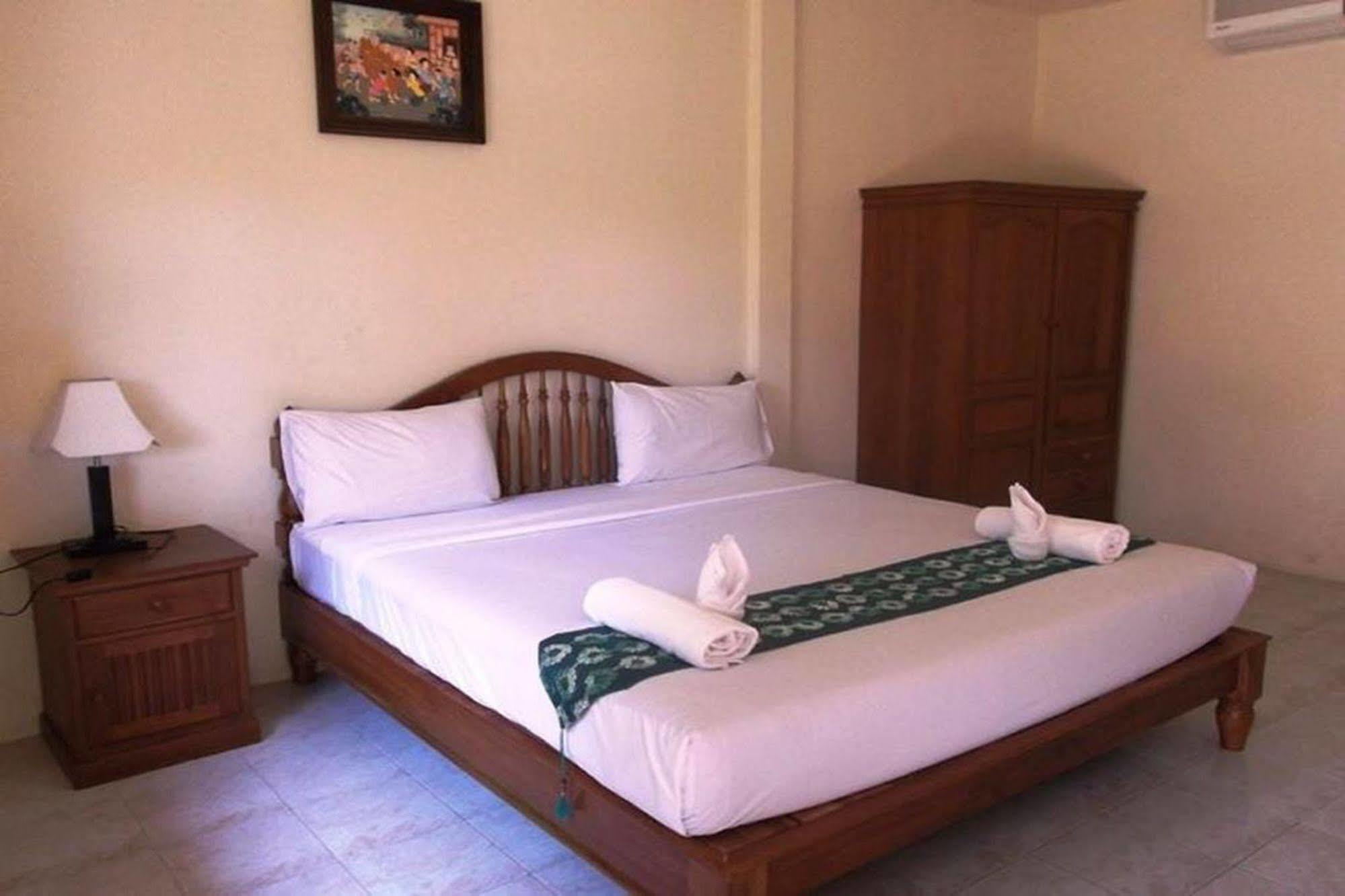 Saver Guesthouse Chaweng Beach Exteriör bild